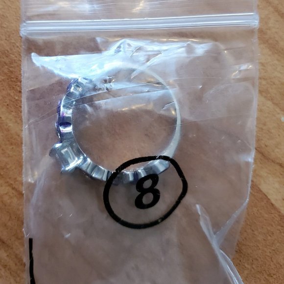 New Silver Princess Cut Ring Purple Trim on Band - Picture 4 of 5